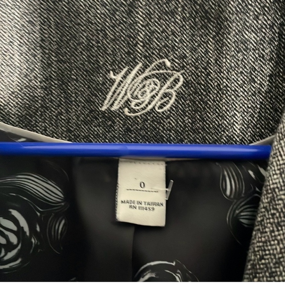 White House Black Market Charcoal Blazer - Picture 7 of 8